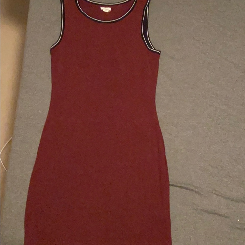 Tight mini maroon dress